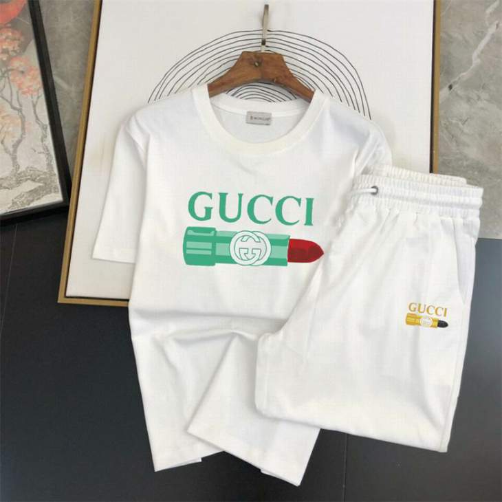 Picture of Gucci Shirt Pant Suits _SKUGucciM-5XL12yn10022046